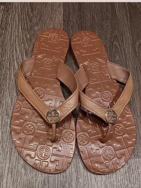 Tory Burch Thora Thong Sandals, Signature Logo Medallion, 100% Leather Size 10